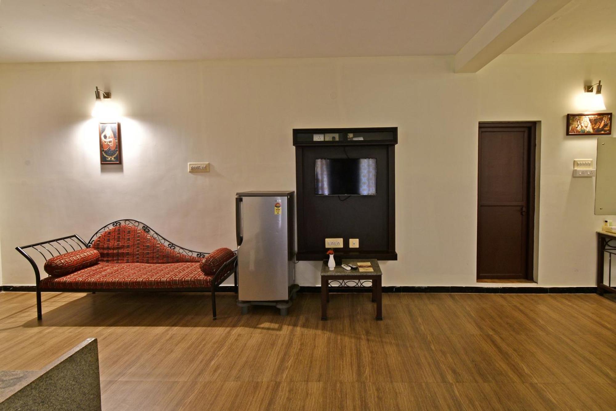 Poppys Olive De' Villa Auroville Exterior foto